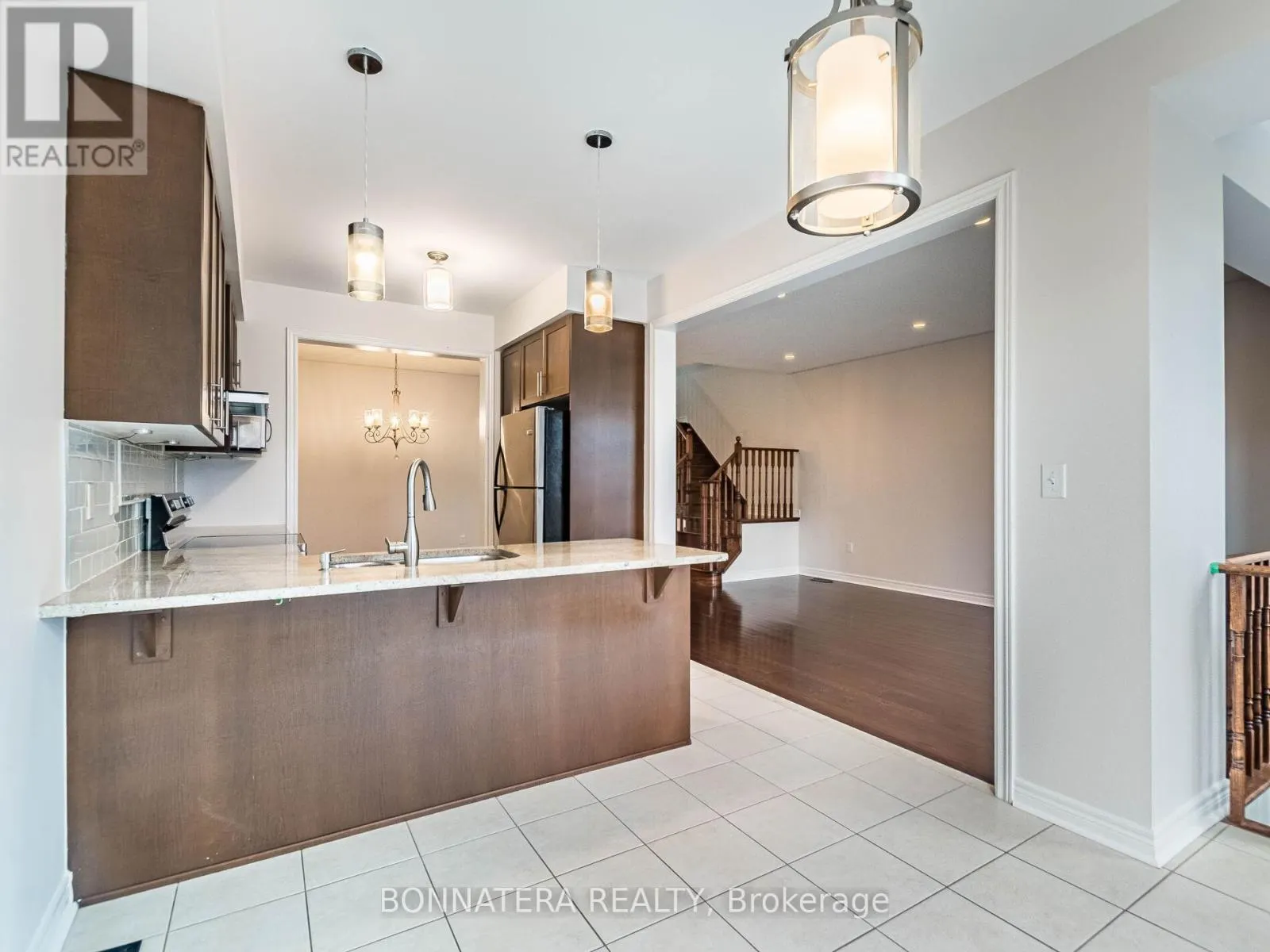 19 - 3275 STALYBRIDGE DRIVE