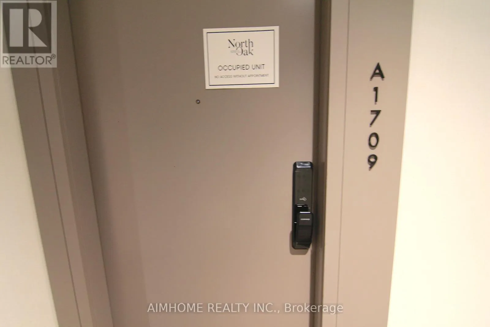 1709 - 3079 TRAFALGAR ROAD