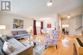 33 GROVELAND CRESCENT