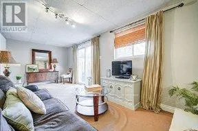 33 GROVELAND CRESCENT