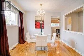 33 GROVELAND CRESCENT