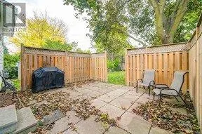 33 GROVELAND CRESCENT