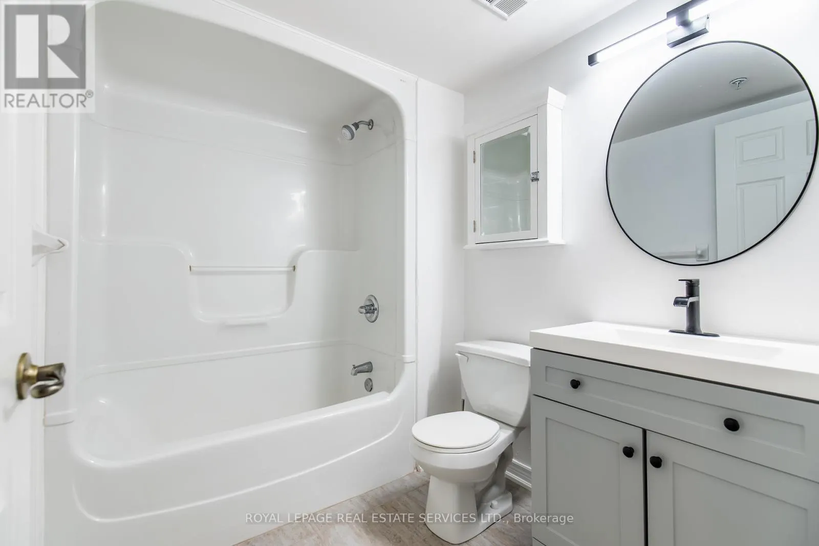 308 - 1480 BISHOPS GATE