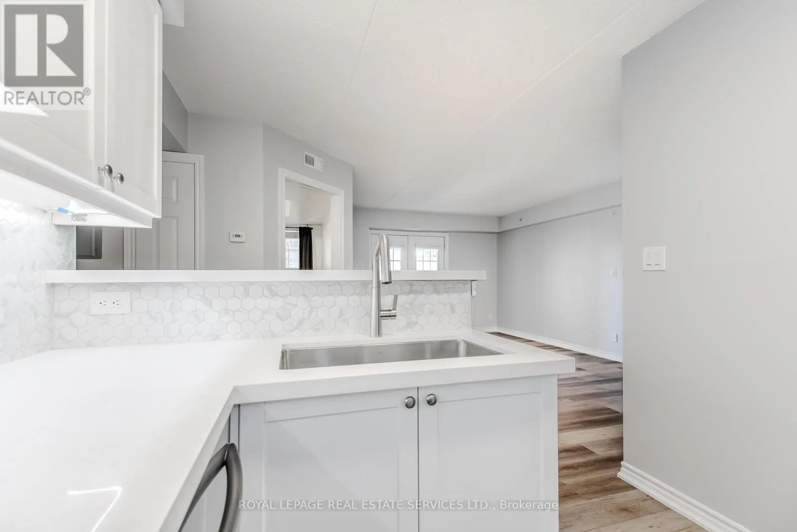 308 - 1480 BISHOPS GATE