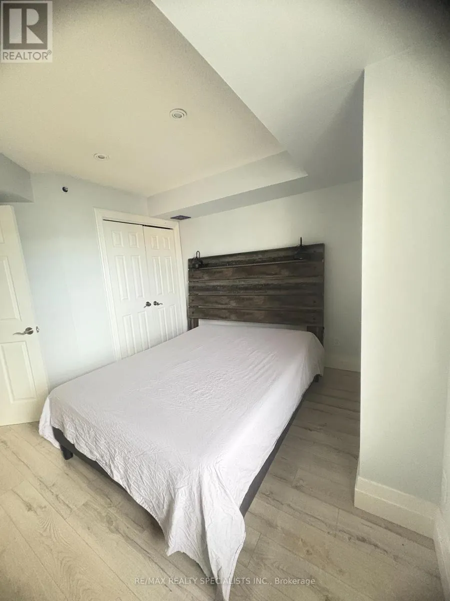 406 - 1440 BISHOPS GATE