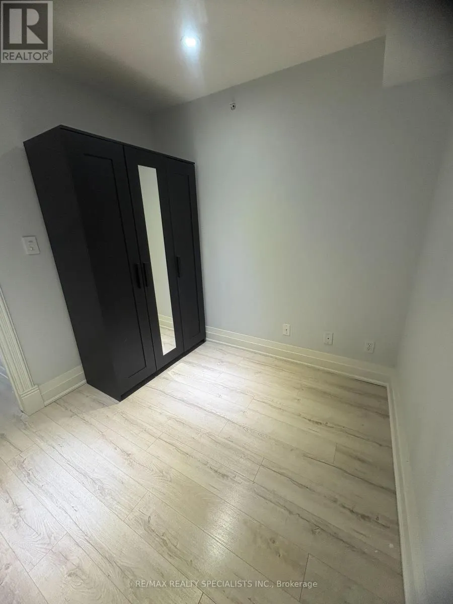 406 - 1440 BISHOPS GATE