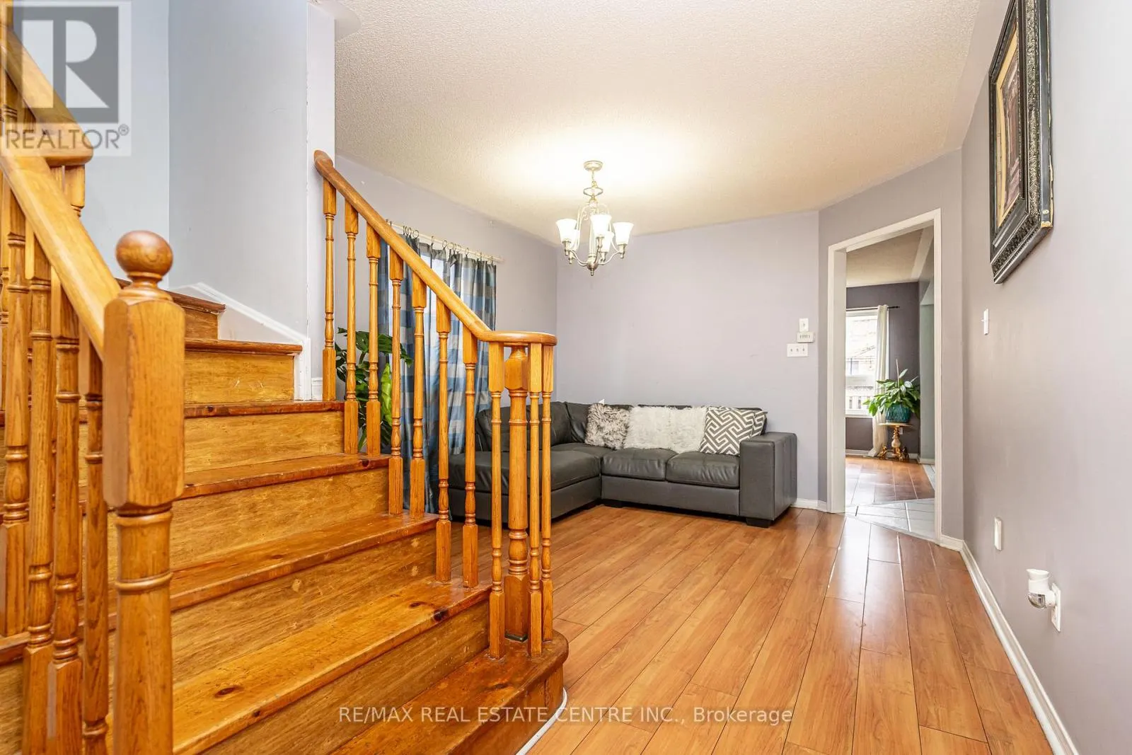 43 TRUMPET VALLEY BOULEVARD