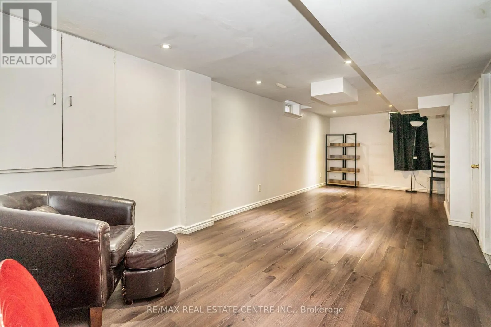 43 TRUMPET VALLEY BOULEVARD