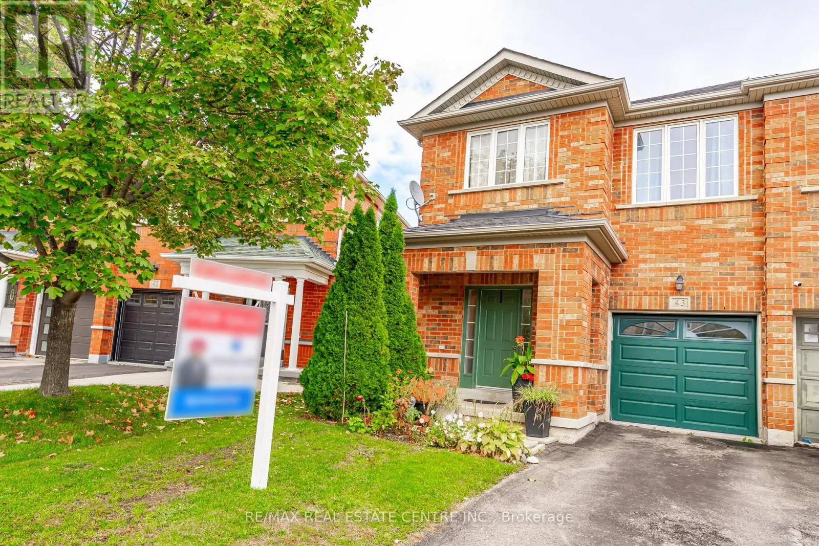 43 TRUMPET VALLEY BOULEVARD