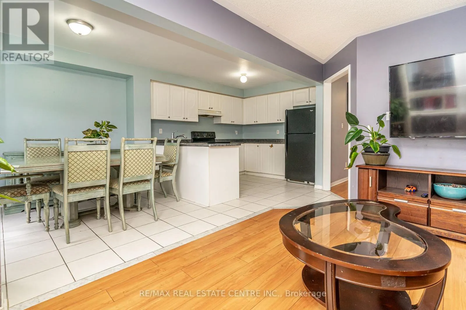 43 TRUMPET VALLEY BOULEVARD