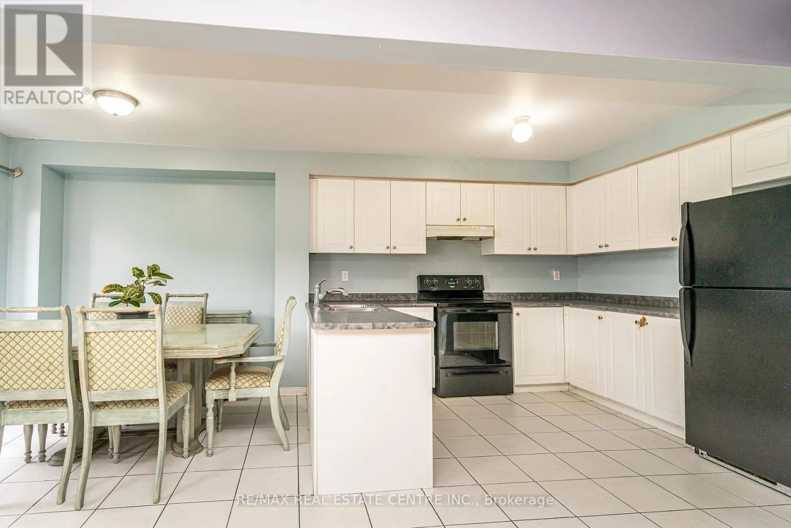 43 TRUMPET VALLEY BOULEVARD