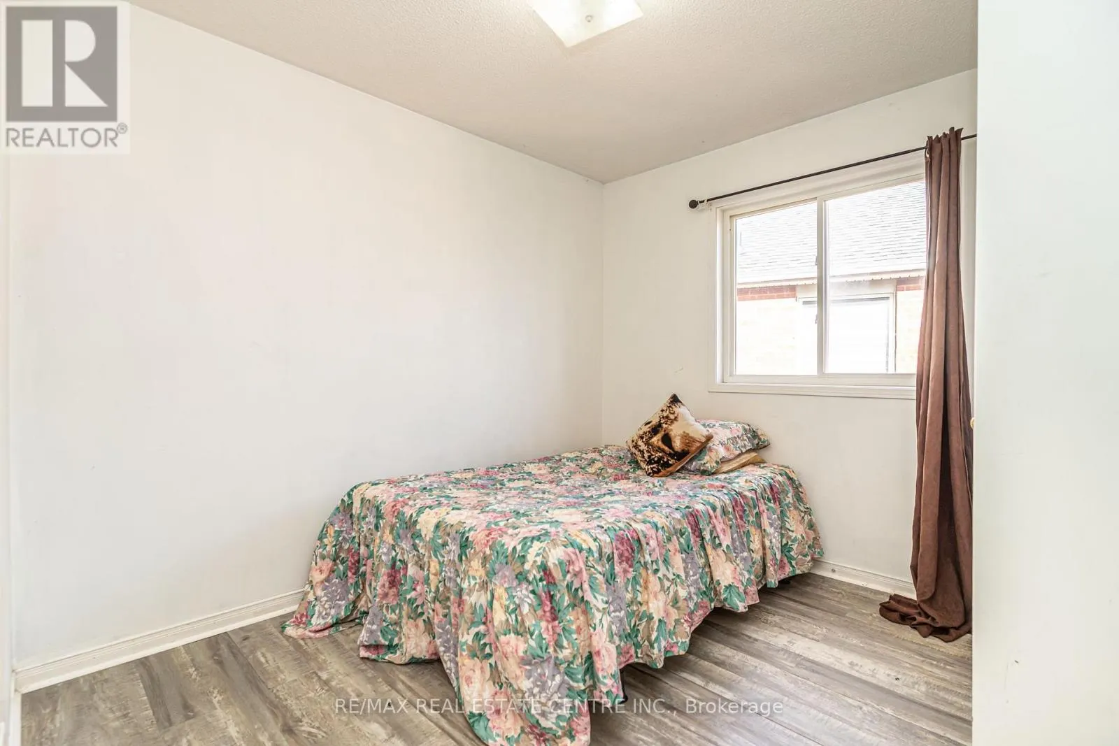 43 TRUMPET VALLEY BOULEVARD