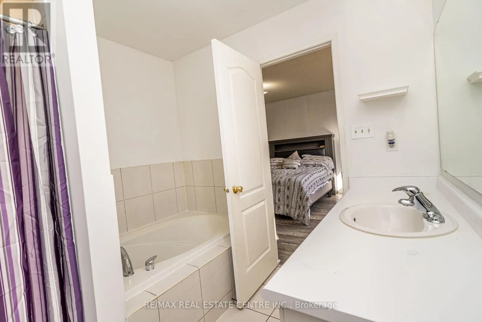 43 TRUMPET VALLEY BOULEVARD