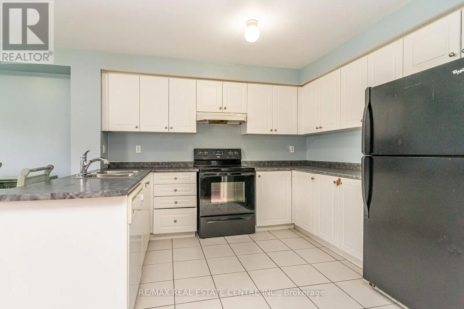 43 TRUMPET VALLEY BOULEVARD