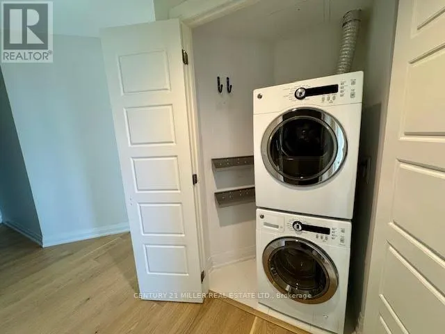 807 - 2025 MARIA STREET