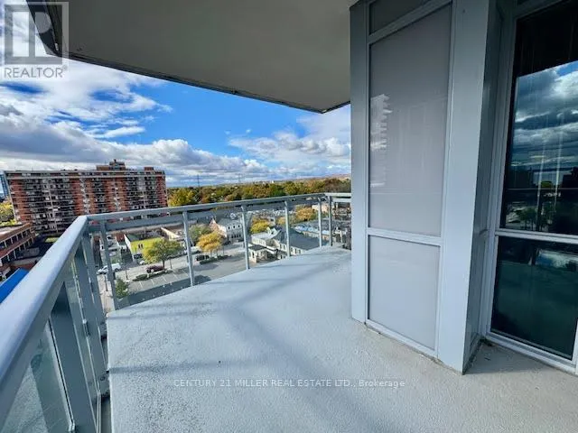 807 - 2025 MARIA STREET