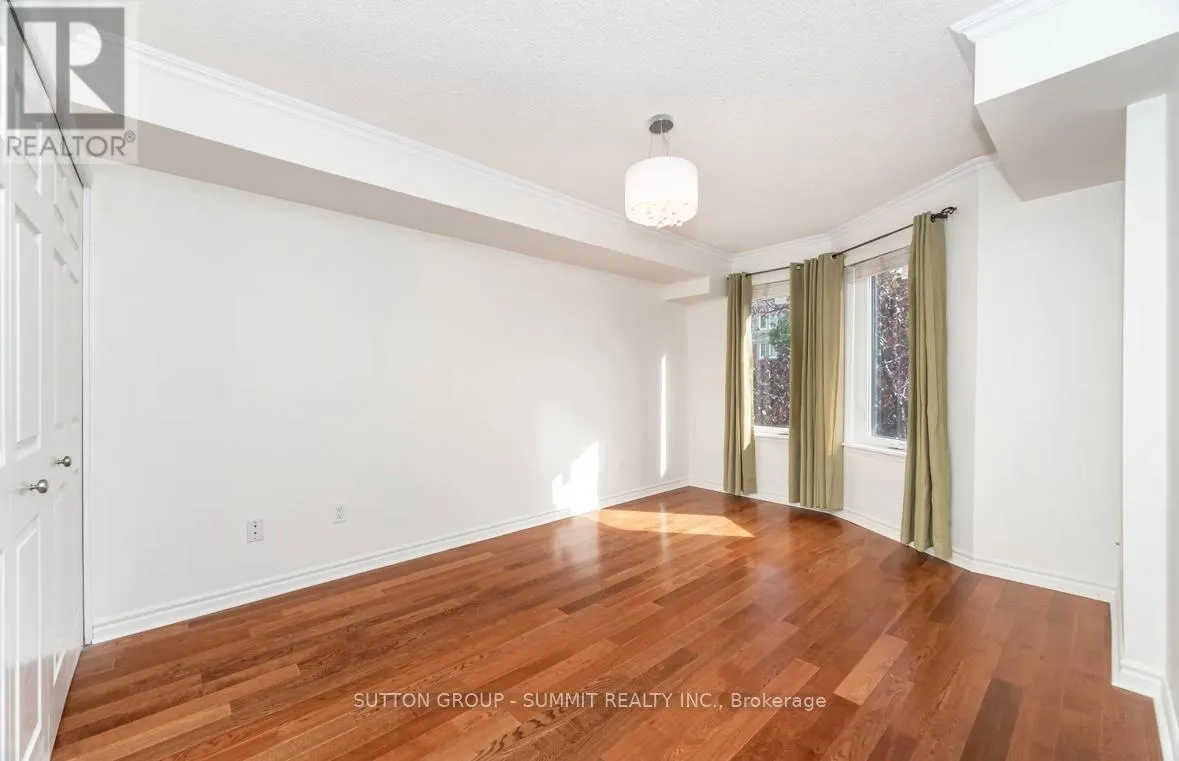 207 - 2300 PARKHAVEN BOULEVARD