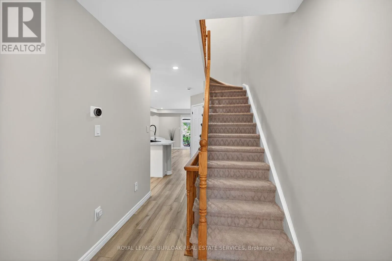 28 - 2015 CLEAVER AVENUE