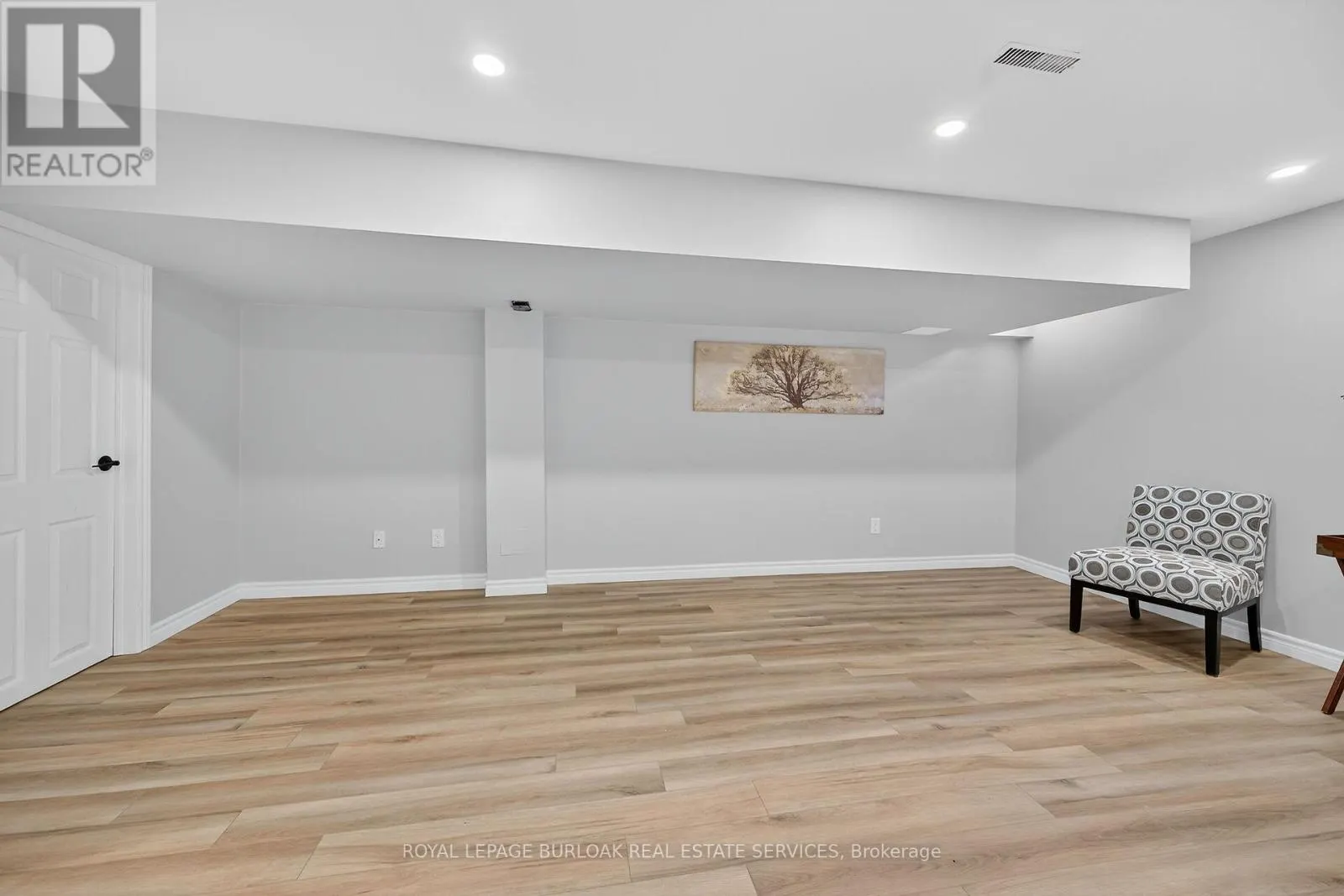 28 - 2015 CLEAVER AVENUE