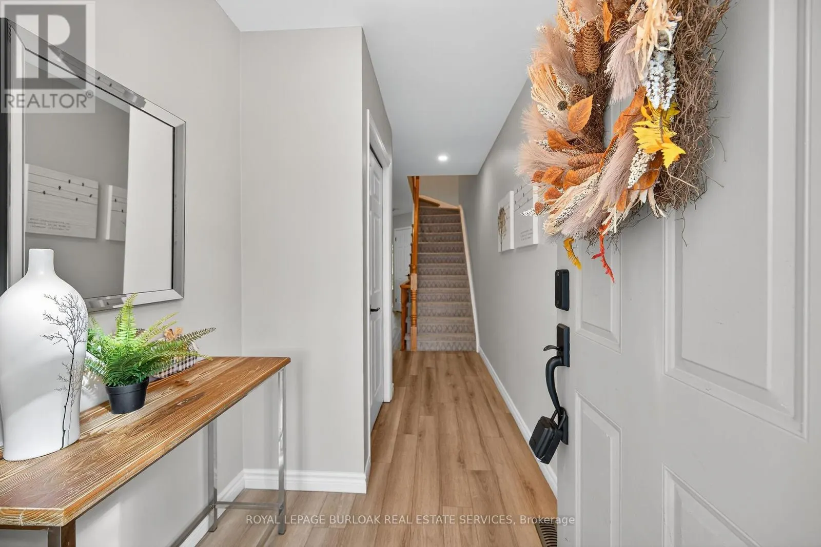 28 - 2015 CLEAVER AVENUE