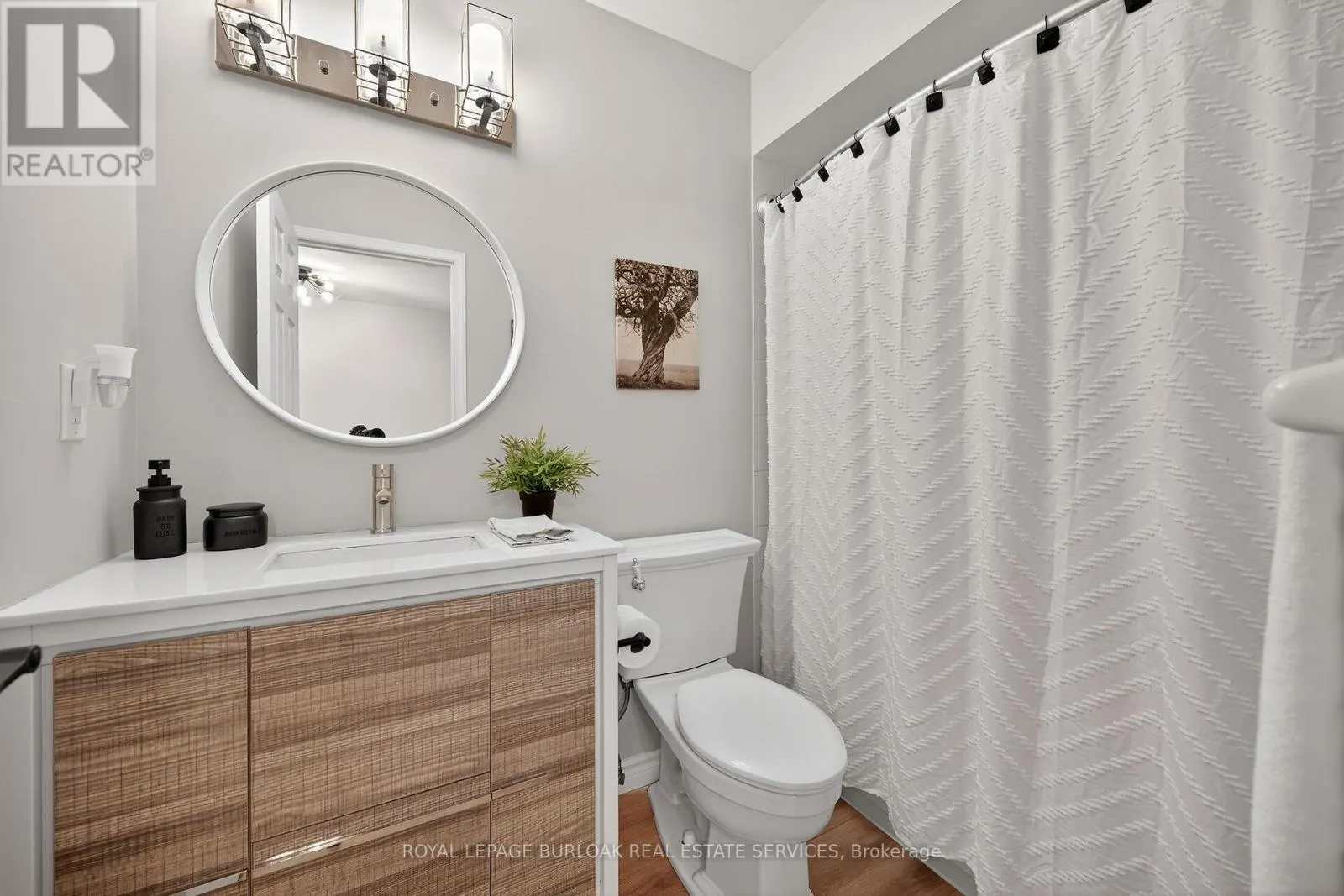 28 - 2015 CLEAVER AVENUE