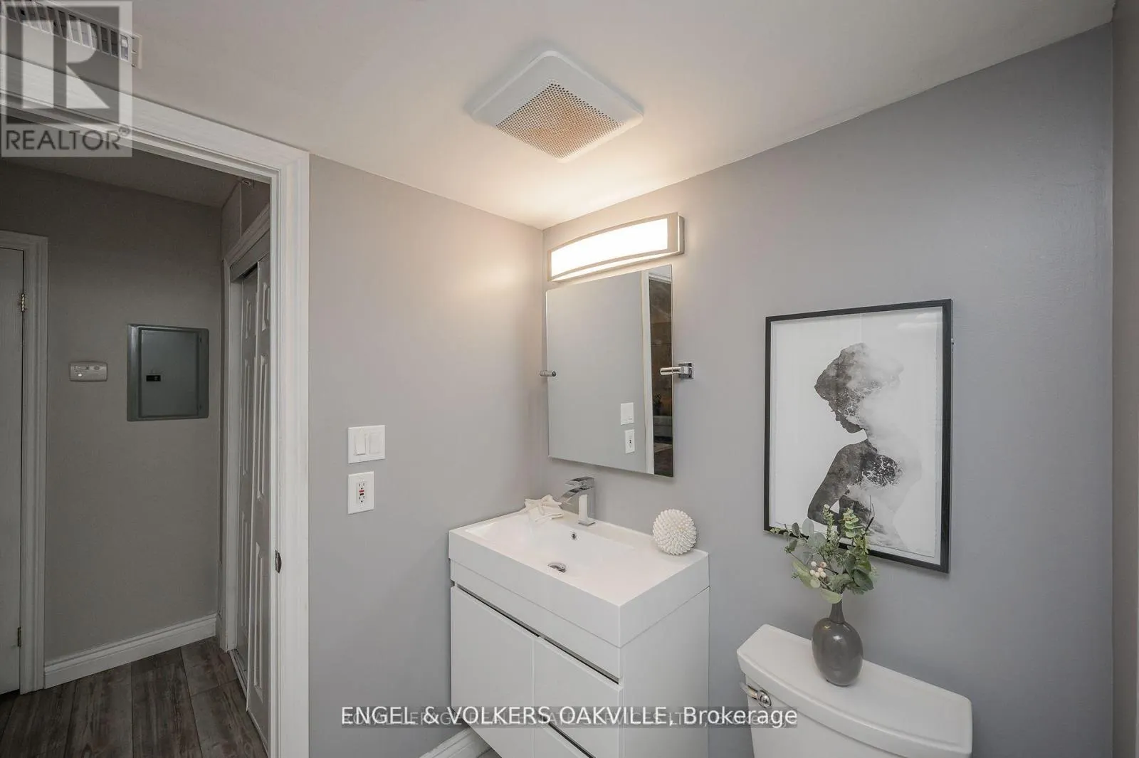 308 - 1810 WALKERS LINE