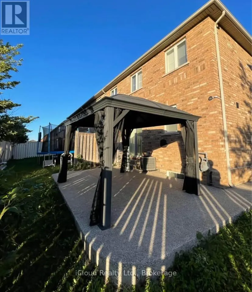 17 - 651 FARMSTEAD DRIVE