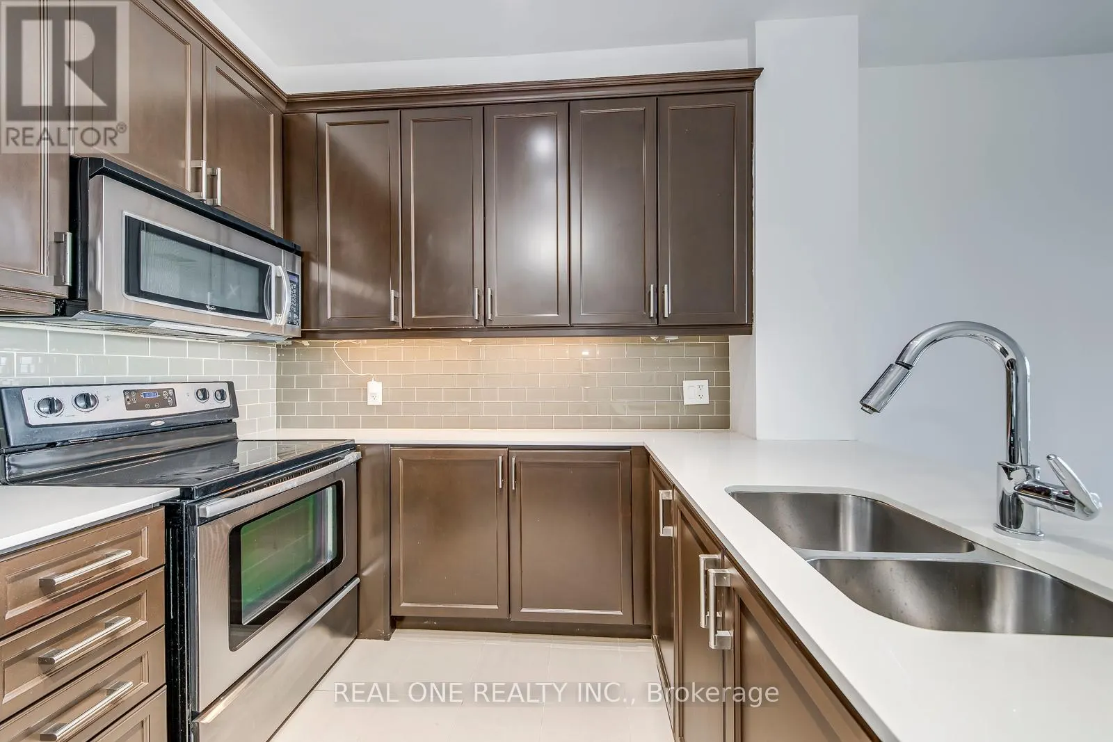 608 - 2470 PRINCE MICHAEL DRIVE