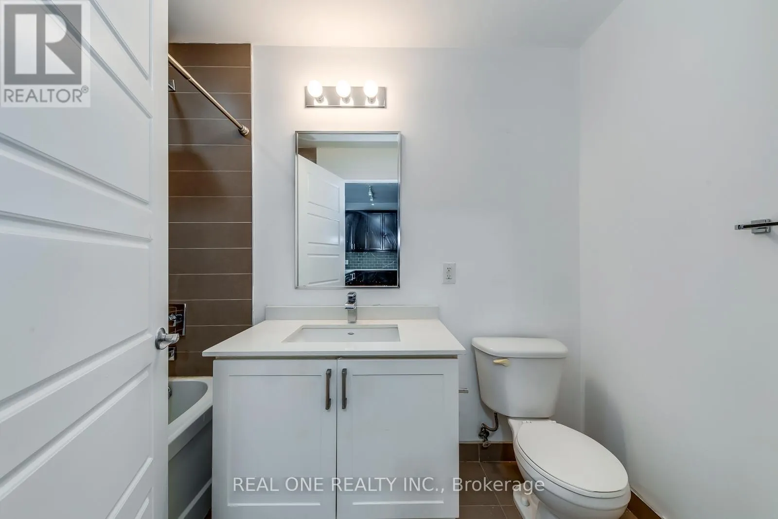 608 - 2470 PRINCE MICHAEL DRIVE