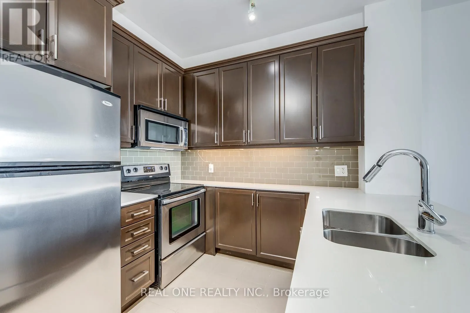 608 - 2470 PRINCE MICHAEL DRIVE