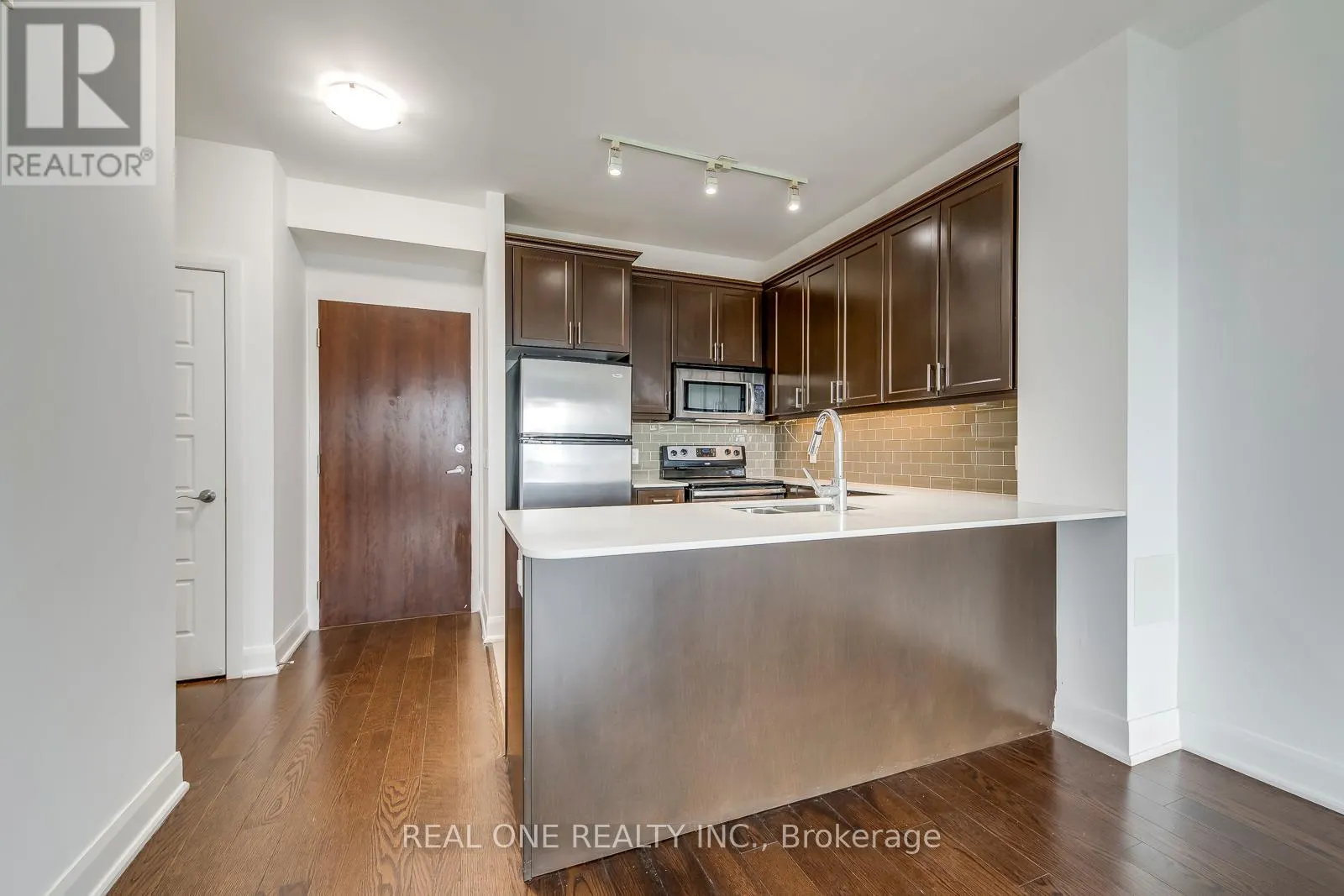 608 - 2470 PRINCE MICHAEL DRIVE