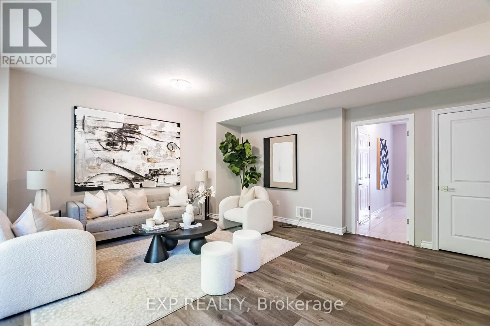 7 - 445 ONTARIO STREET S