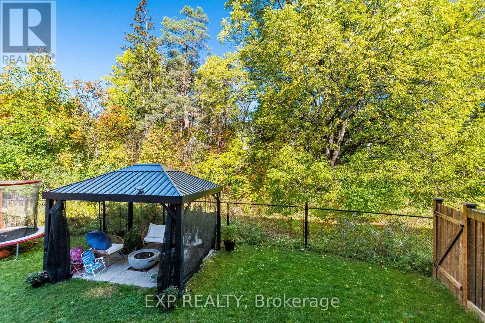 7 - 445 ONTARIO STREET S