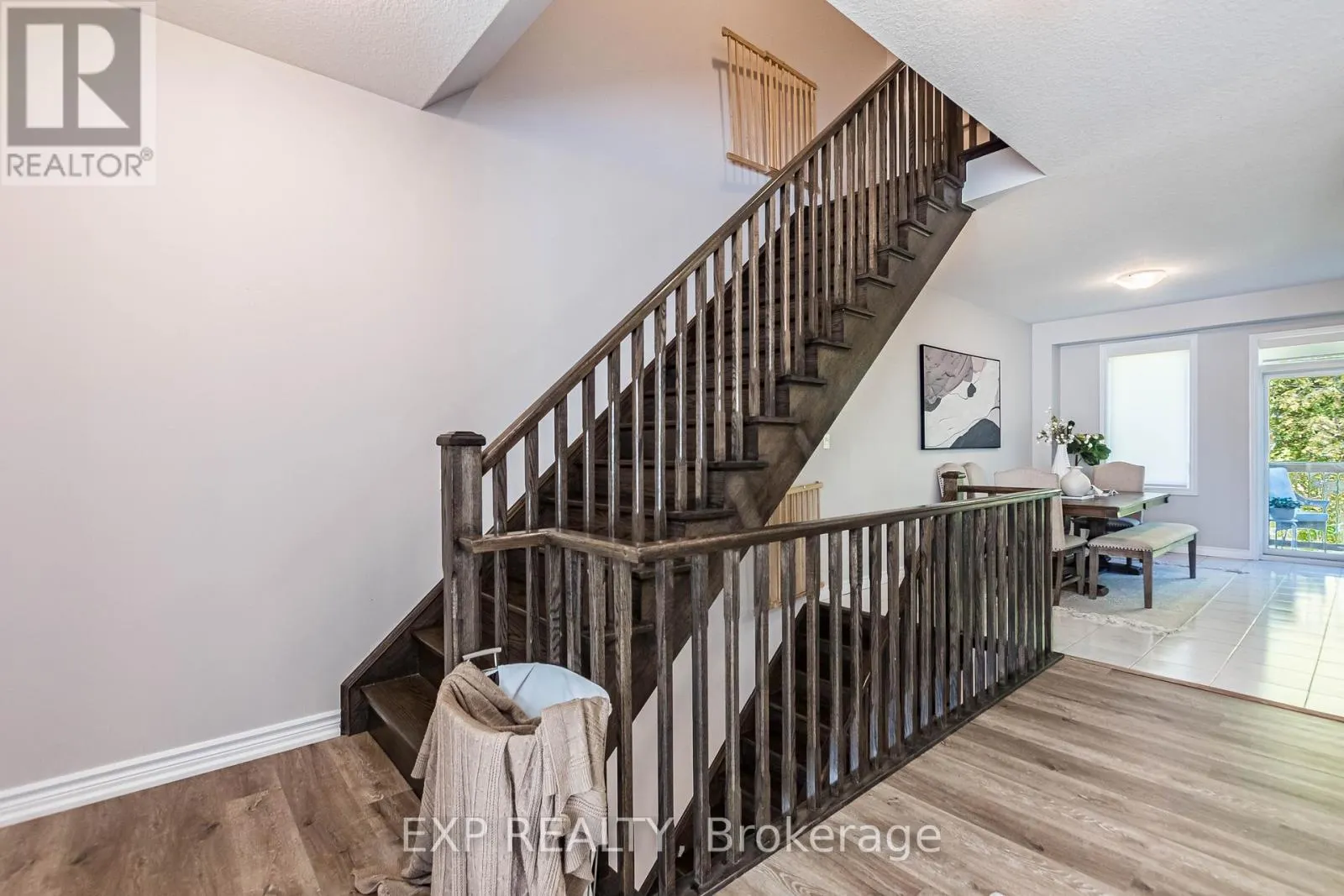 7 - 445 ONTARIO STREET S