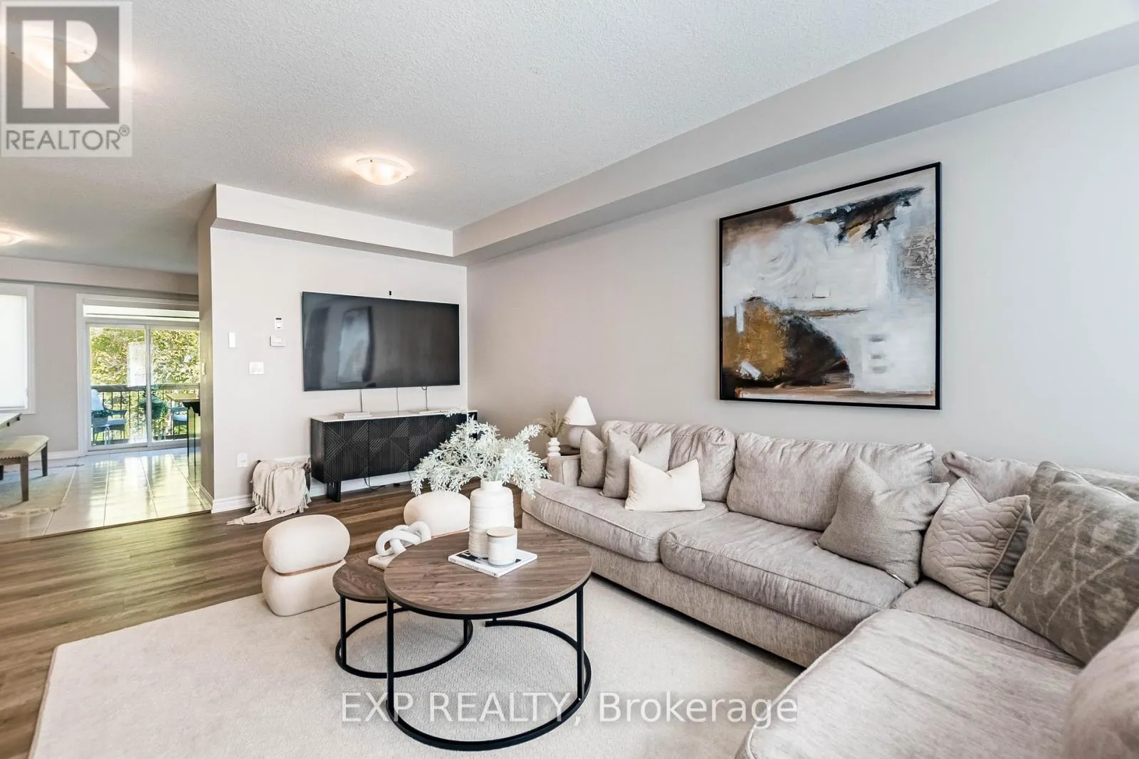 7 - 445 ONTARIO STREET S