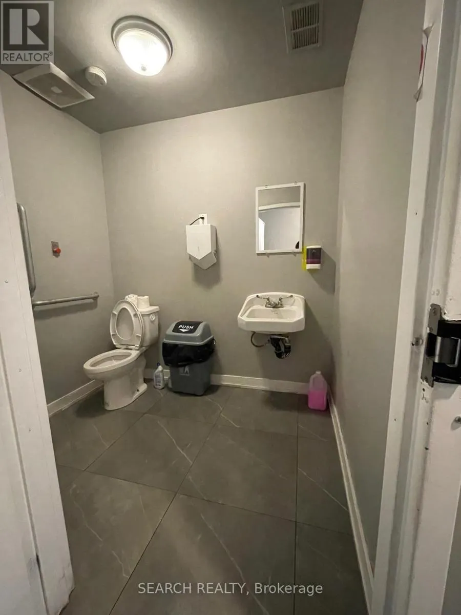 2 - 143 CLARENCE STREET