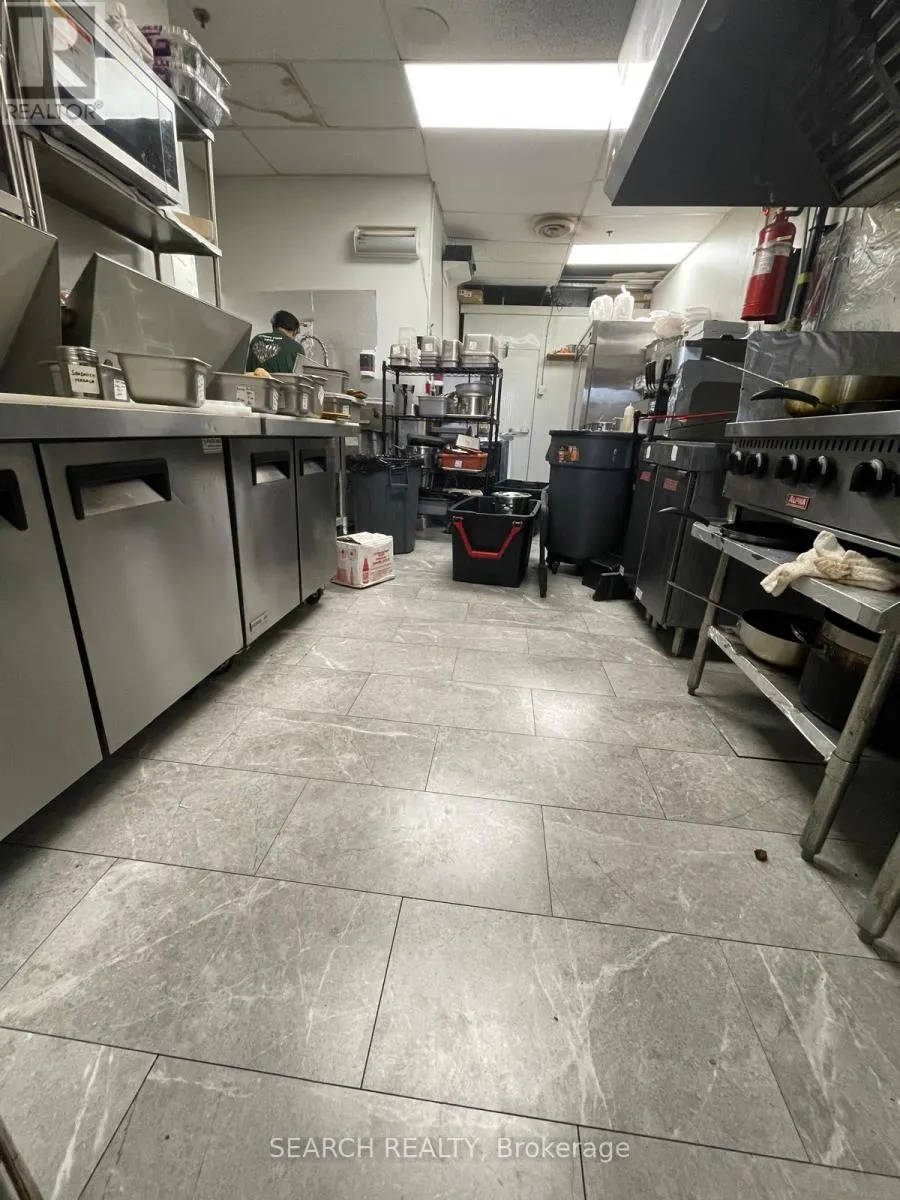 2 - 143 CLARENCE STREET