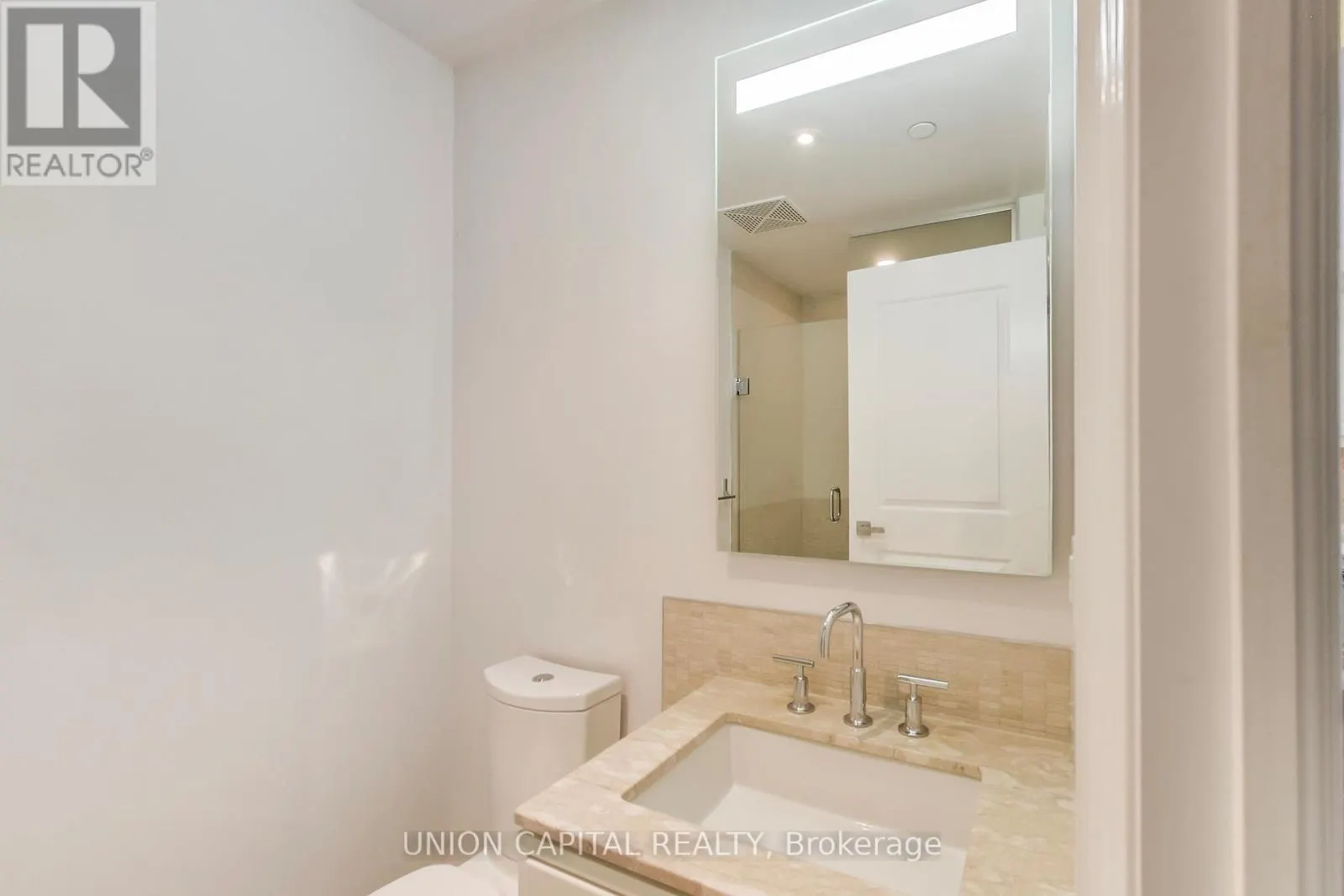 525 - 3500 LAKESHORE ROAD W