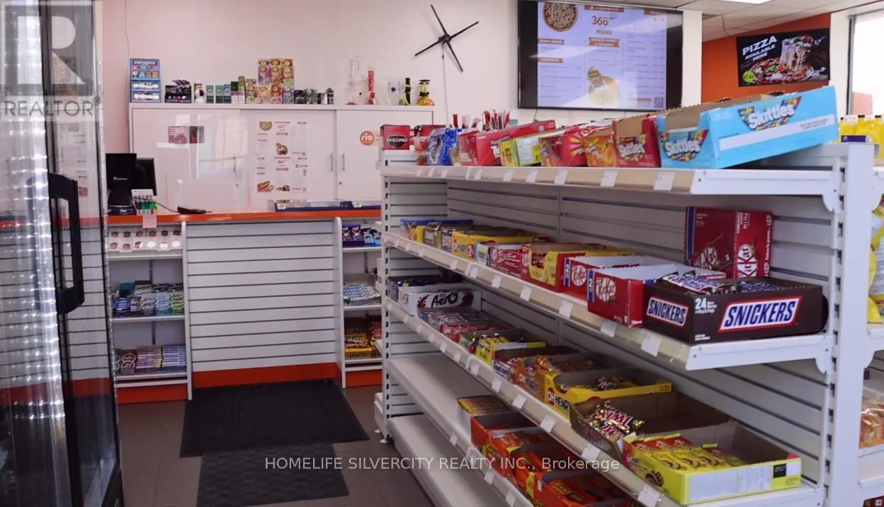 9 - 168 KENNEDY ROAD