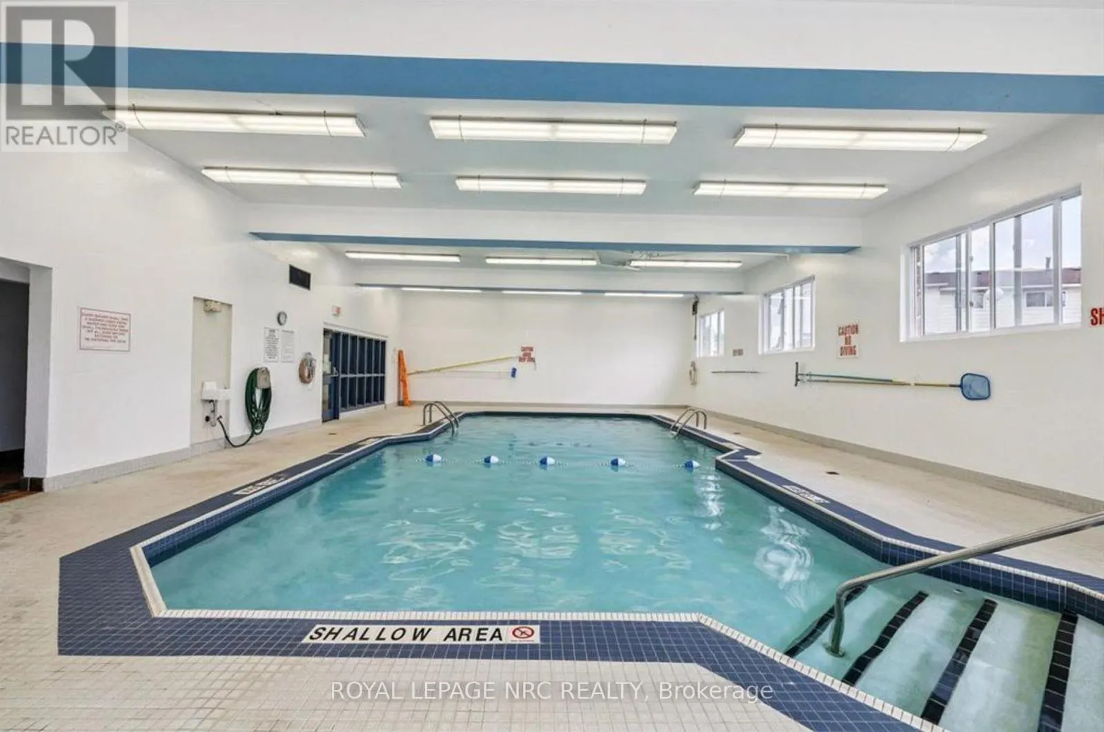 4 - 2232 UPPER MIDDLE ROAD, #4