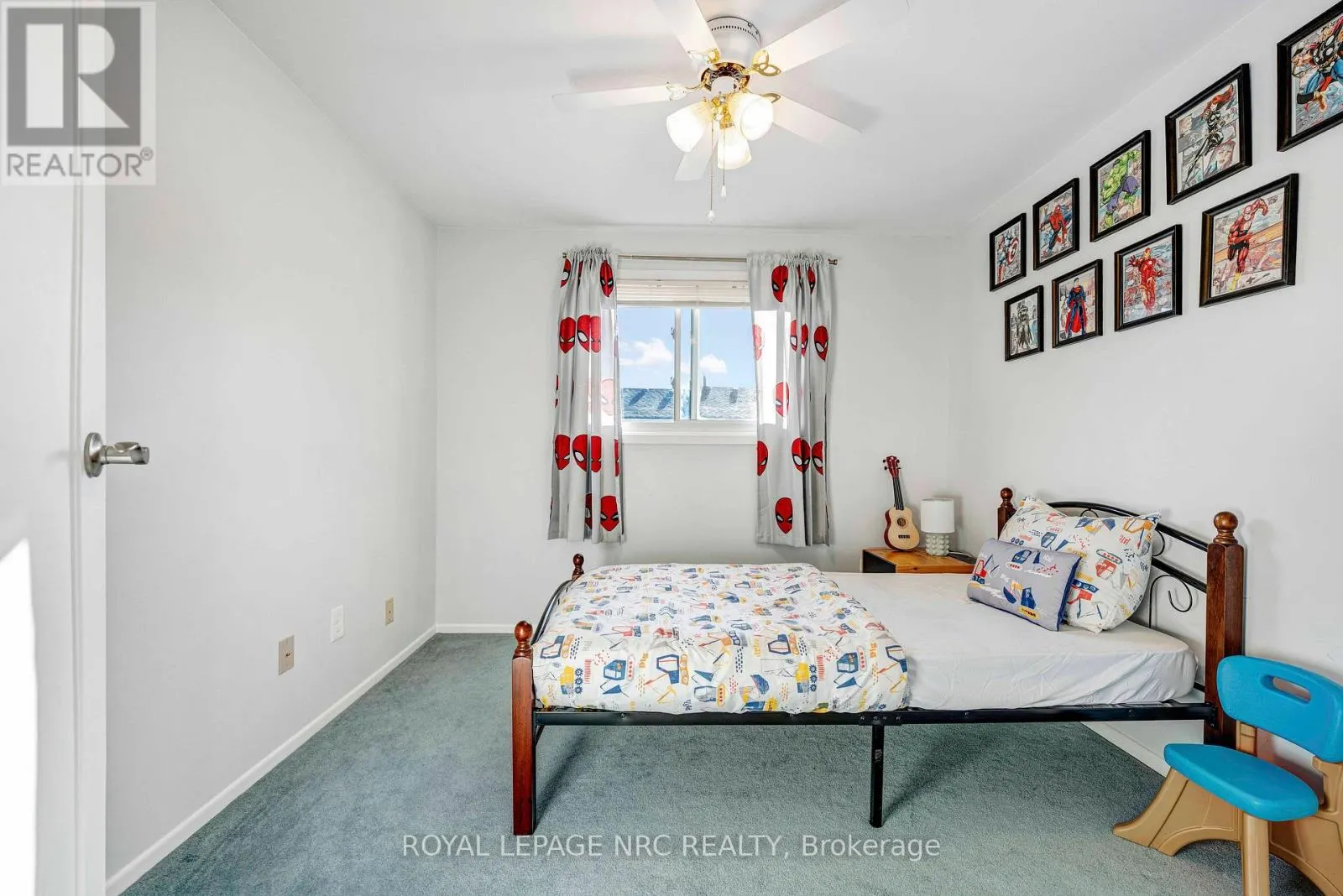 4 - 2232 UPPER MIDDLE ROAD, #4