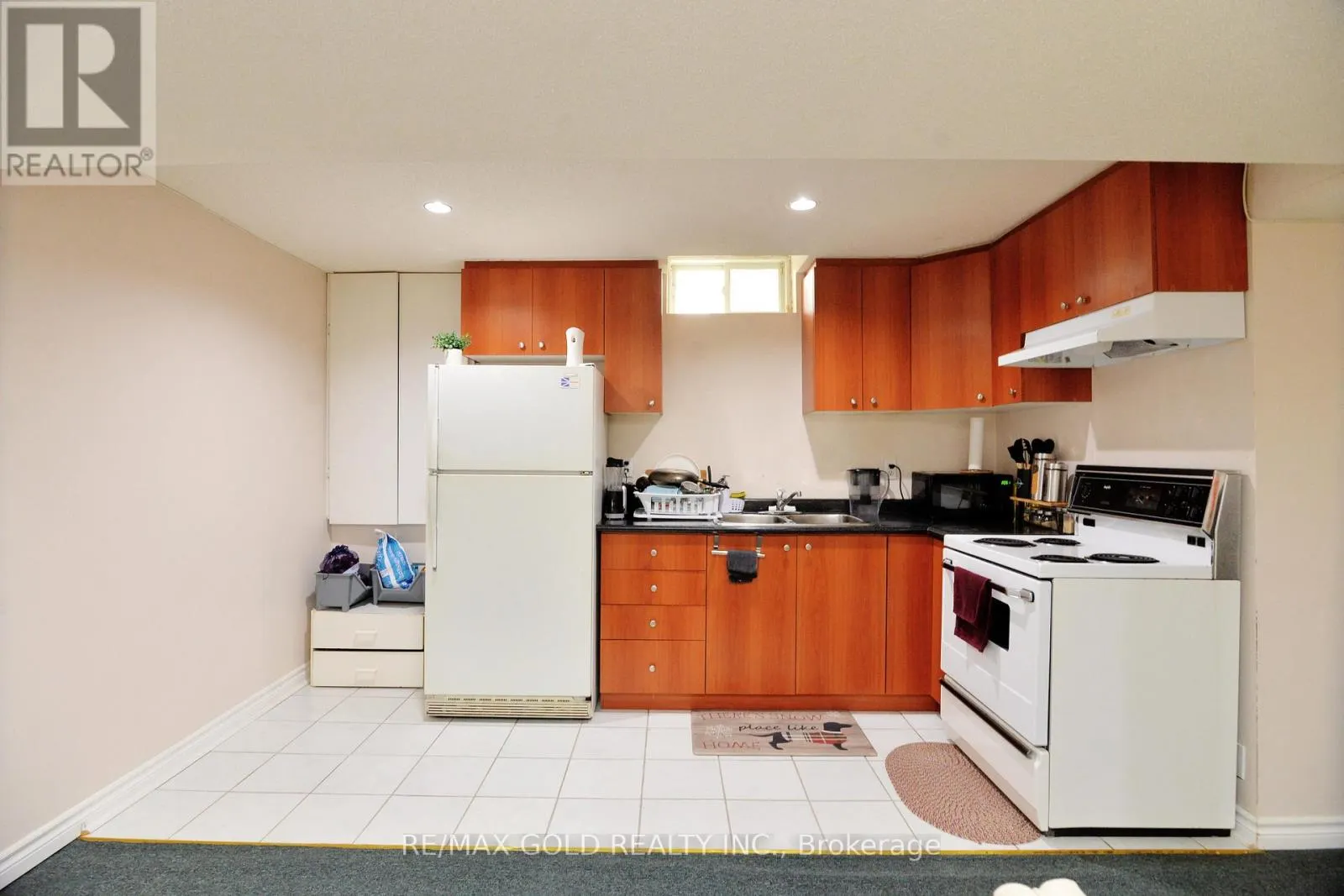 37 PRAIRIE ROSE CIRCLE