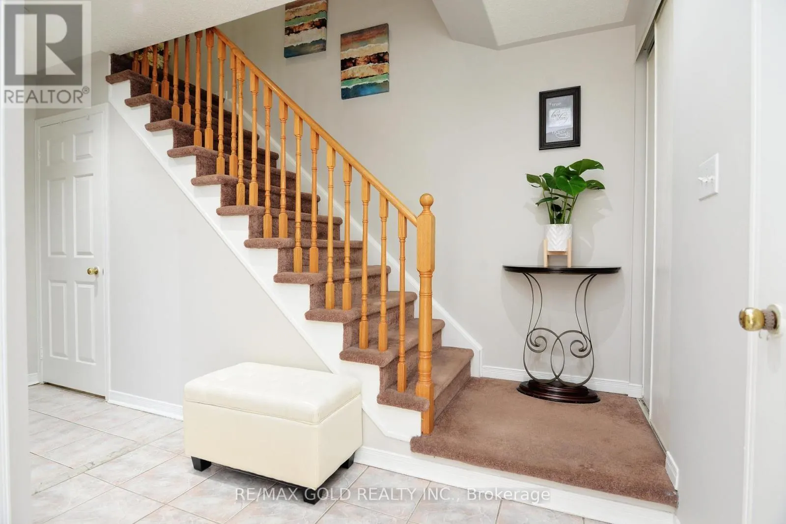 37 PRAIRIE ROSE CIRCLE