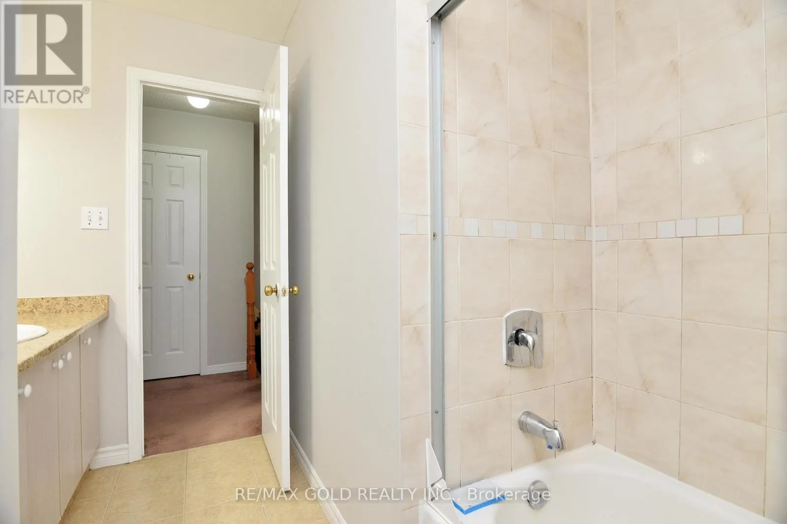 37 PRAIRIE ROSE CIRCLE