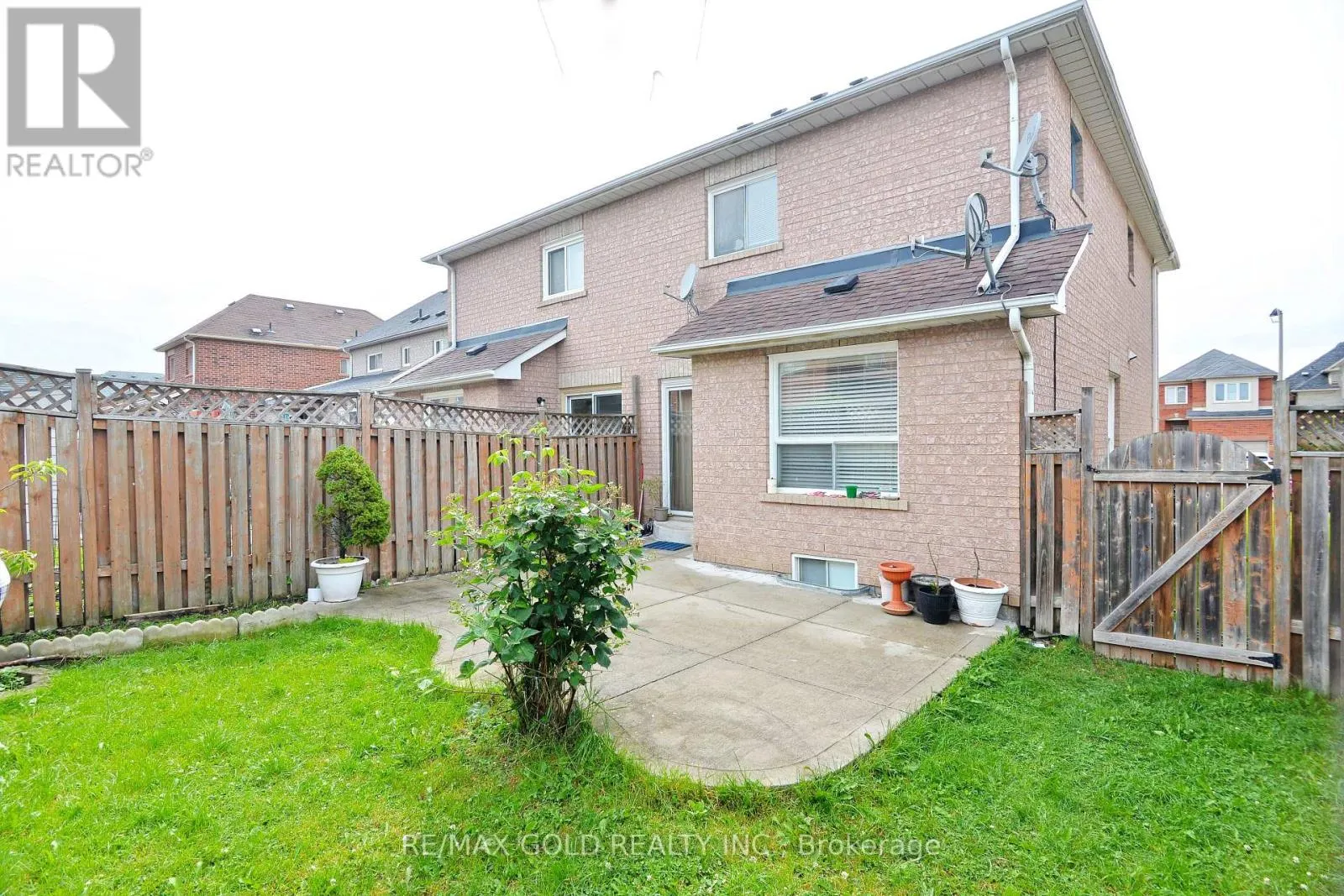 37 PRAIRIE ROSE CIRCLE