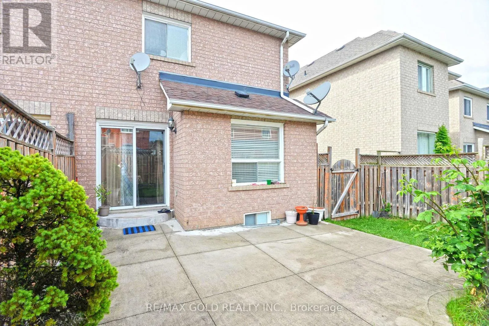 37 PRAIRIE ROSE CIRCLE