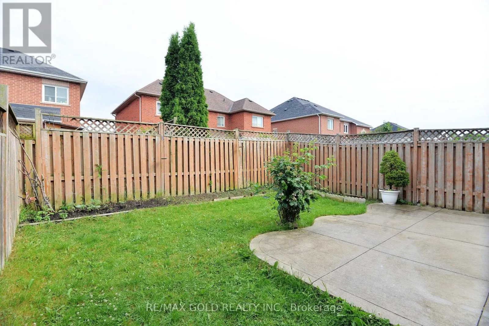 37 PRAIRIE ROSE CIRCLE