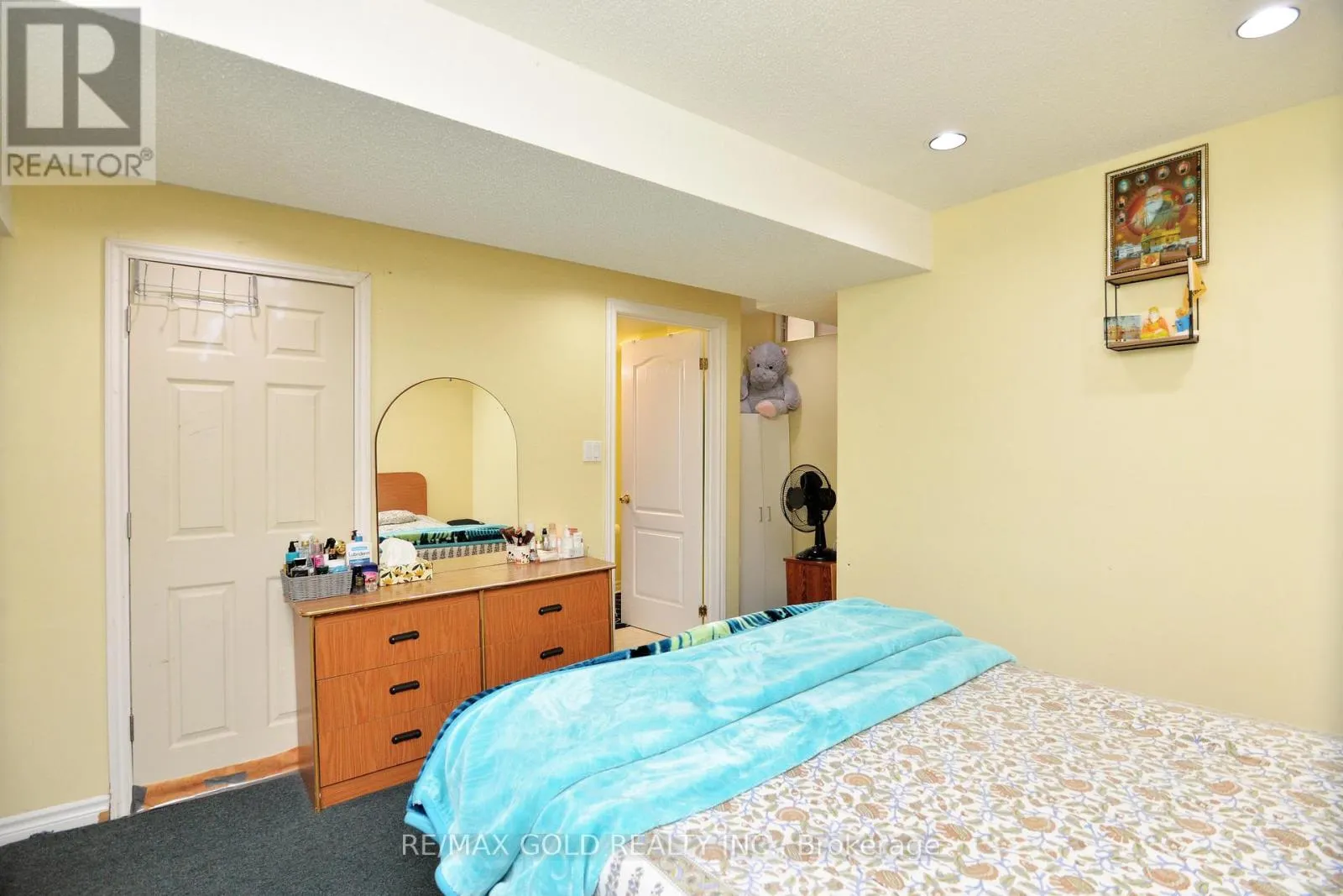 37 PRAIRIE ROSE CIRCLE