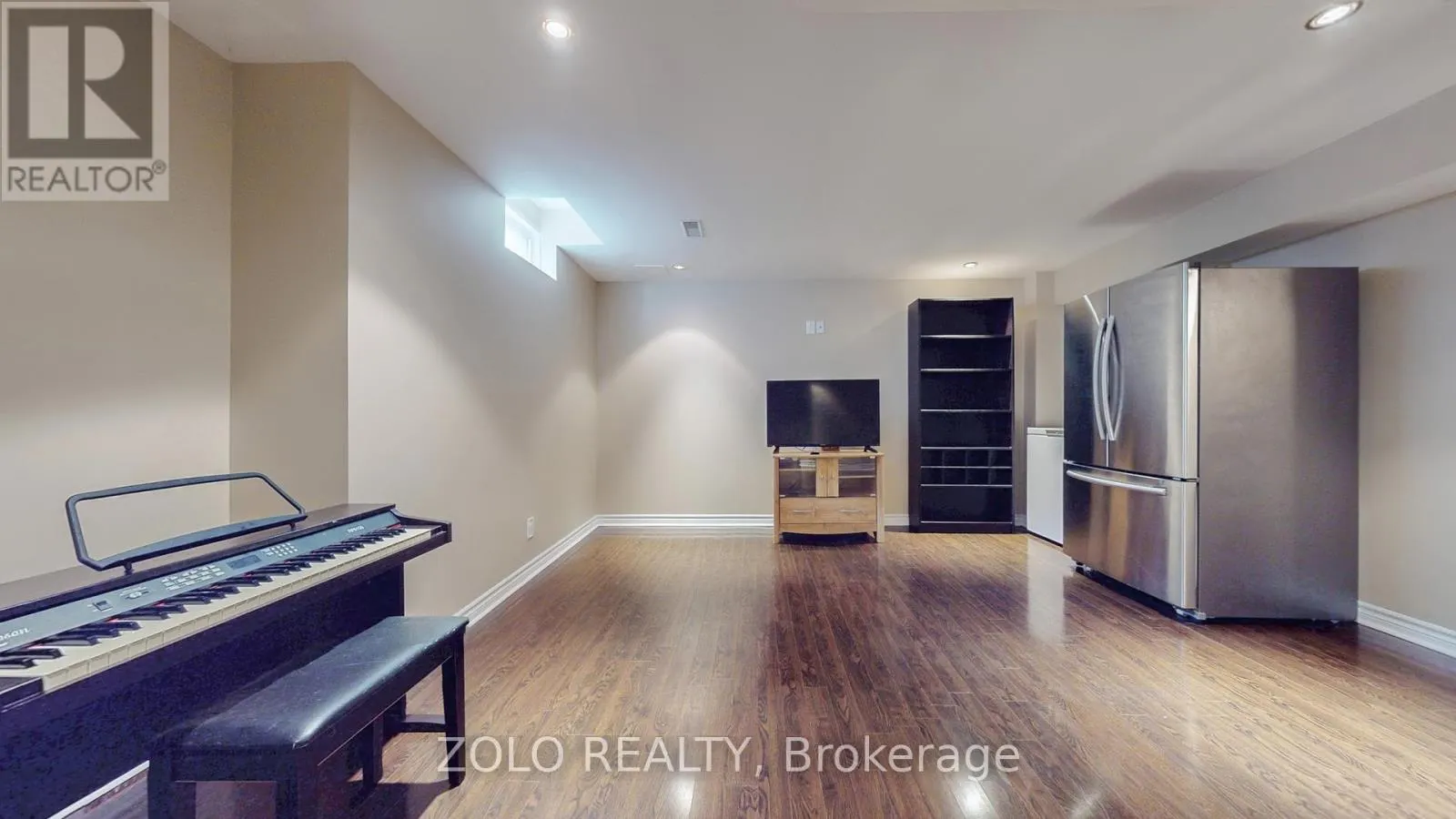 21 RIVER HEIGHTS DRIVE