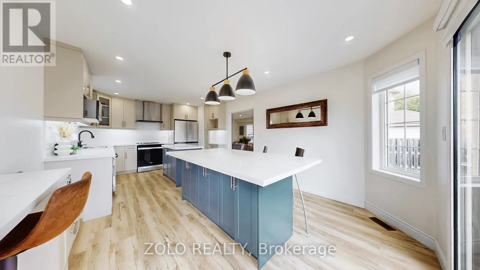 21 RIVER HEIGHTS DRIVE